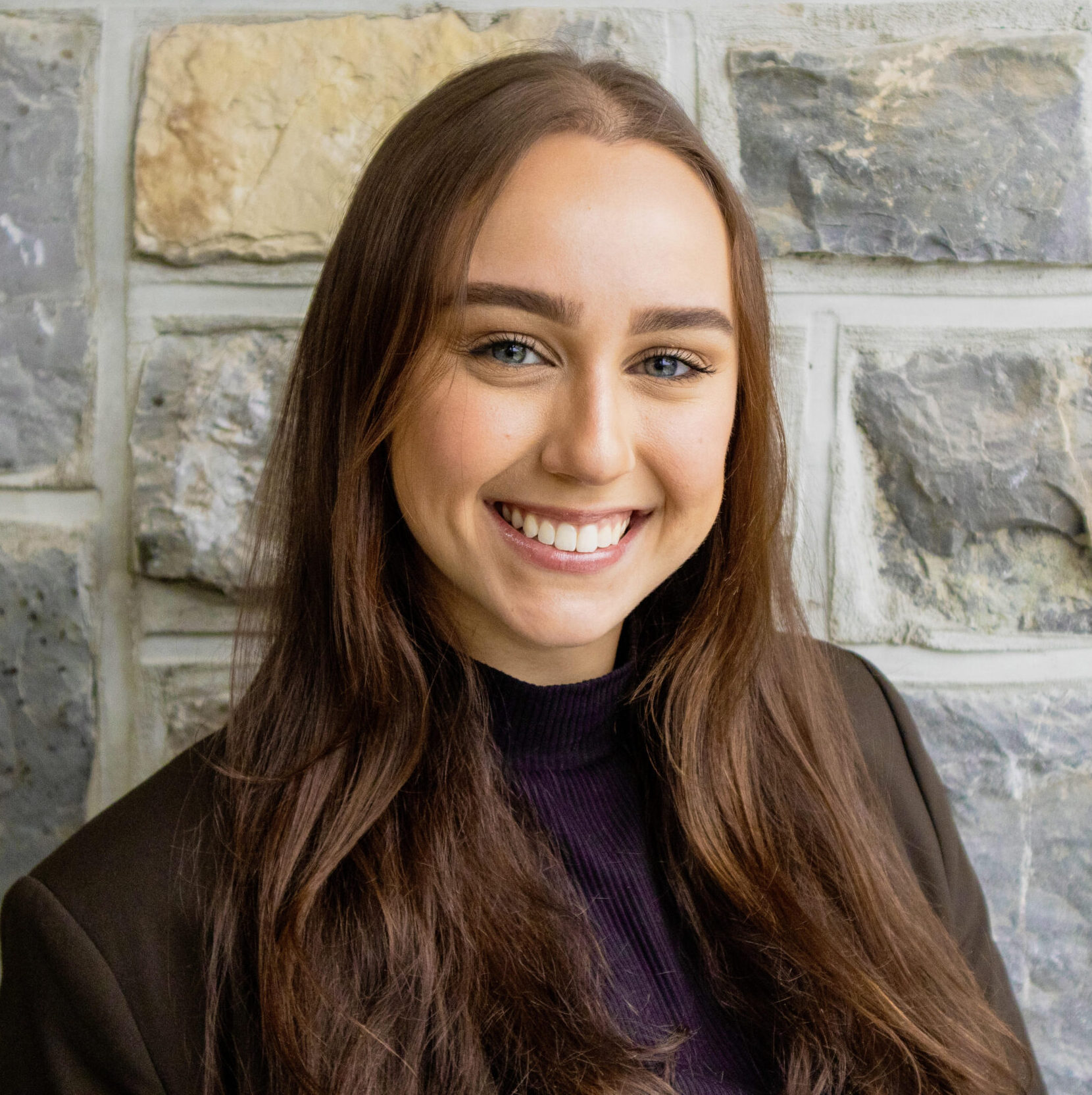 Personal headshot spring 23