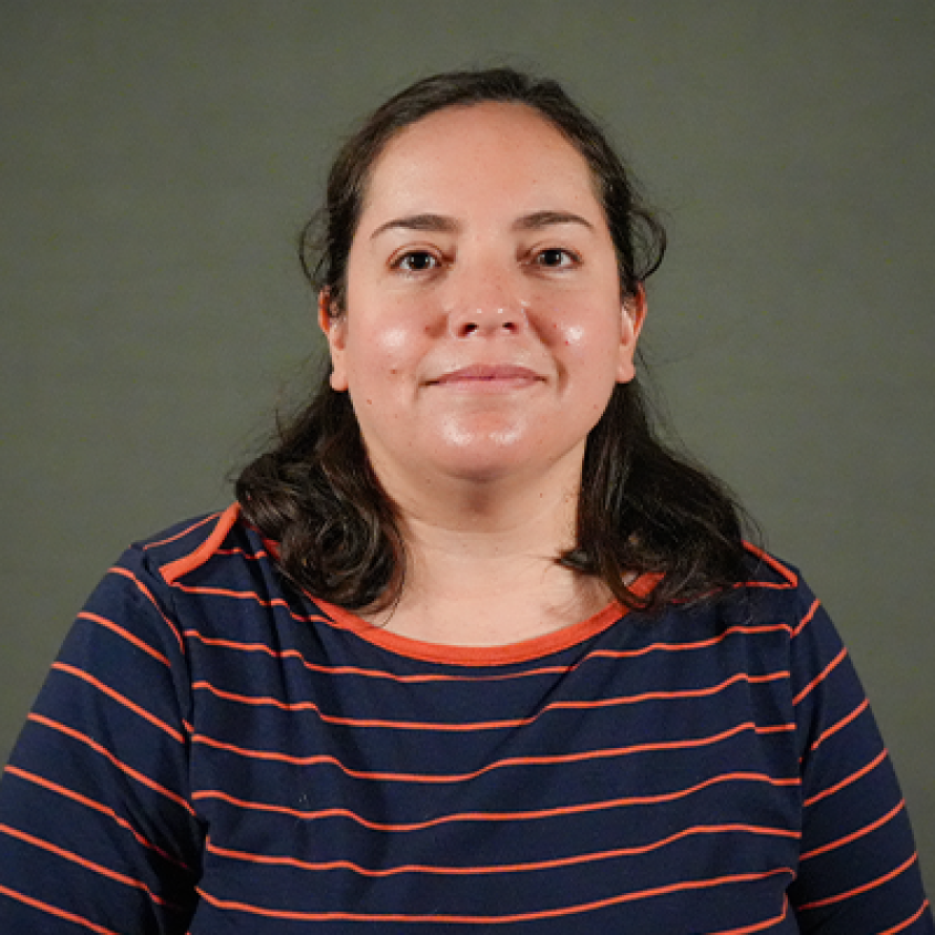 Ximena Headshot